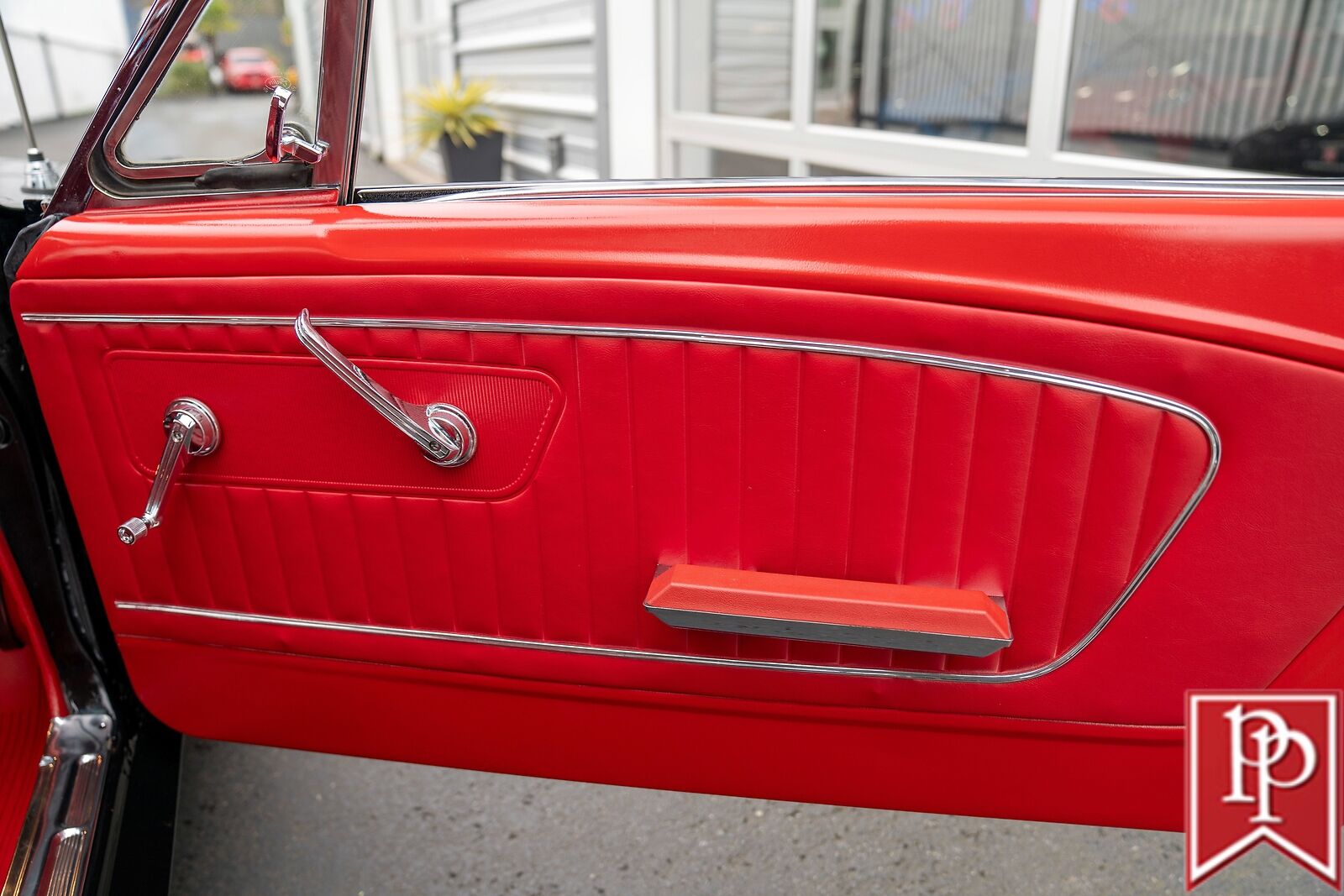 Ford-Mustang-1965-Coupe-36