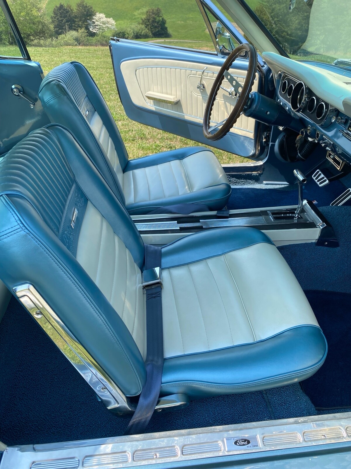 Ford-Mustang-1965-Coupe-8