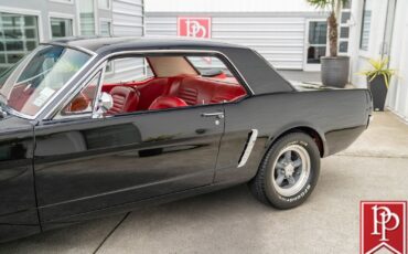 Ford-Mustang-1965-Coupe-8