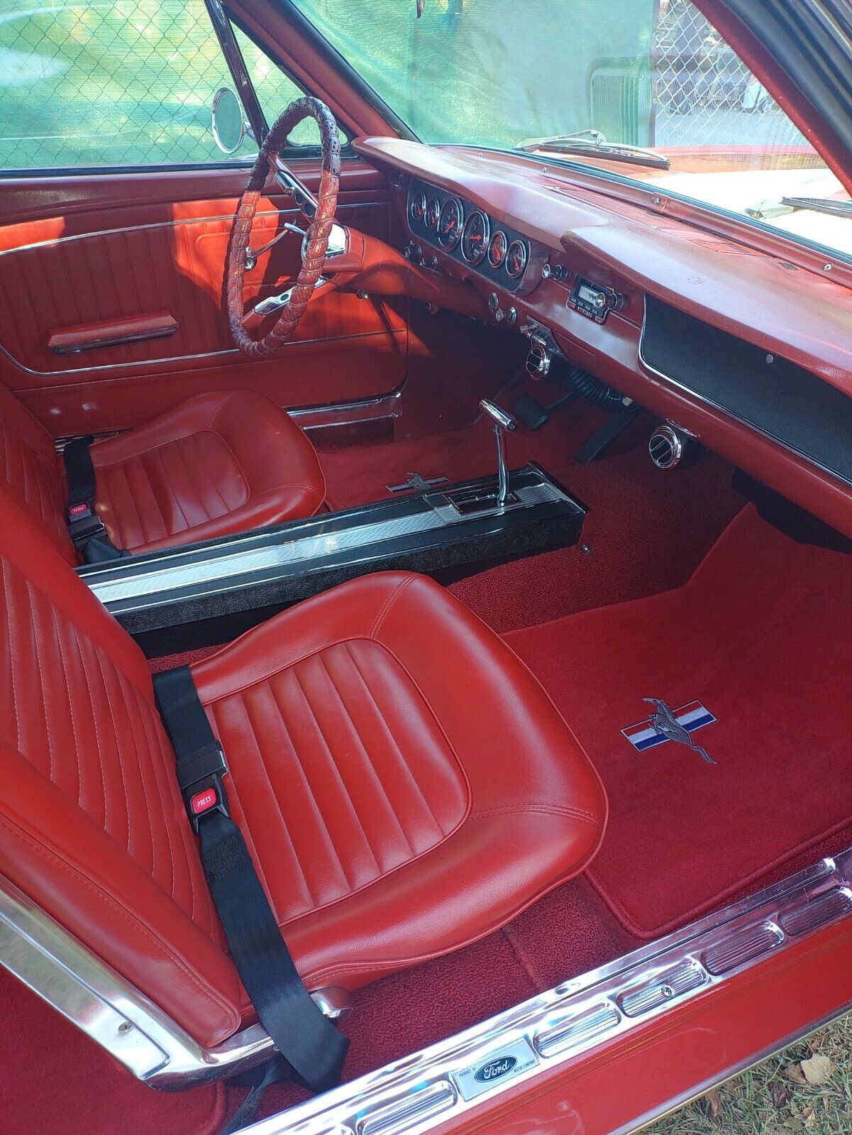 Ford-Mustang-1965-Fastback-6