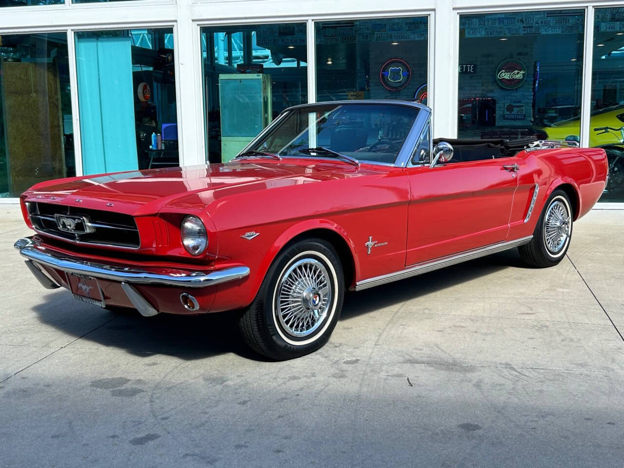 Ford-Mustang-1965-Hatchback-11