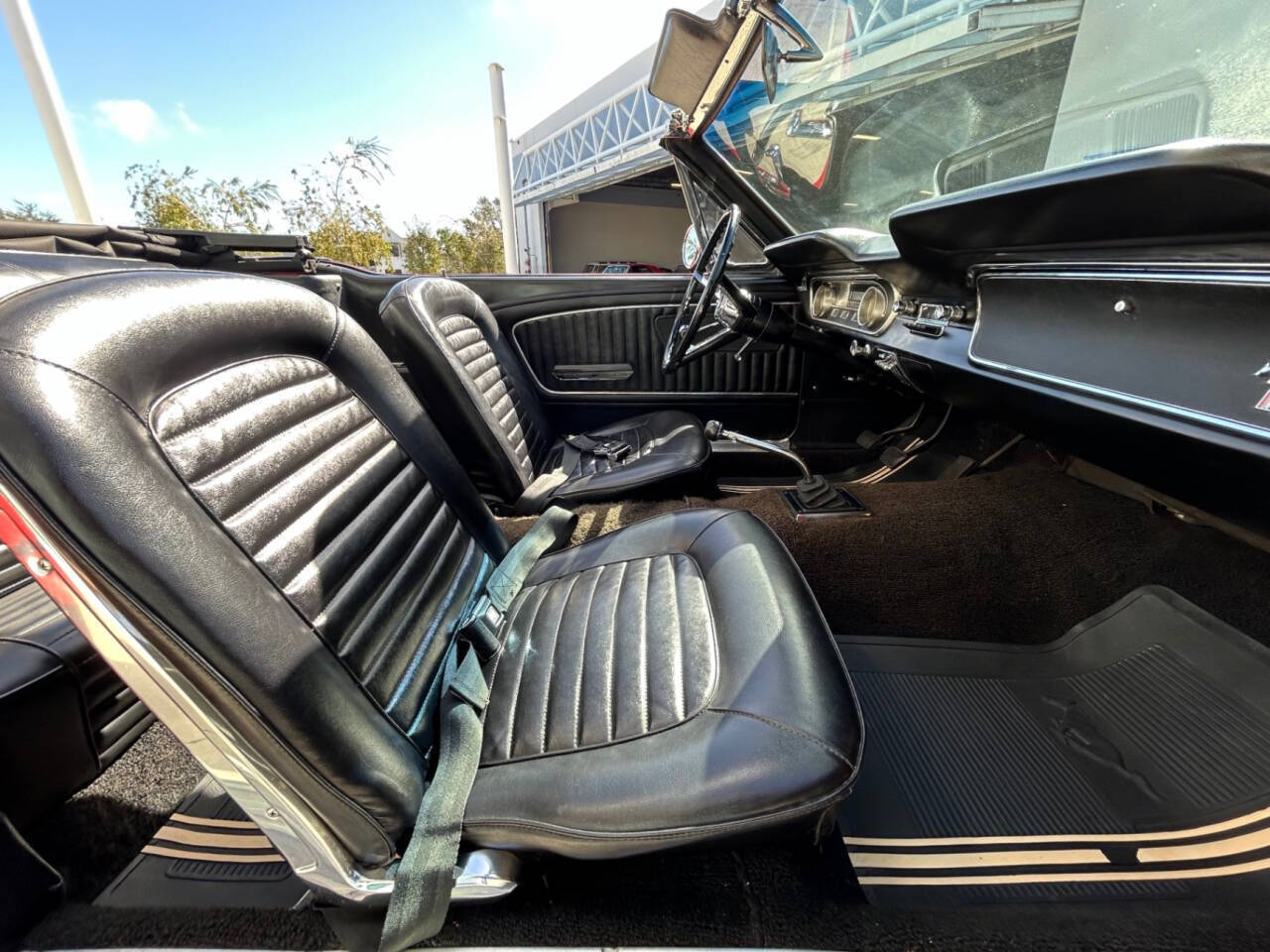 Ford-Mustang-1965-Hatchback-23