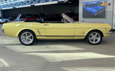 Ford-Mustang-1965-Hatchback-3