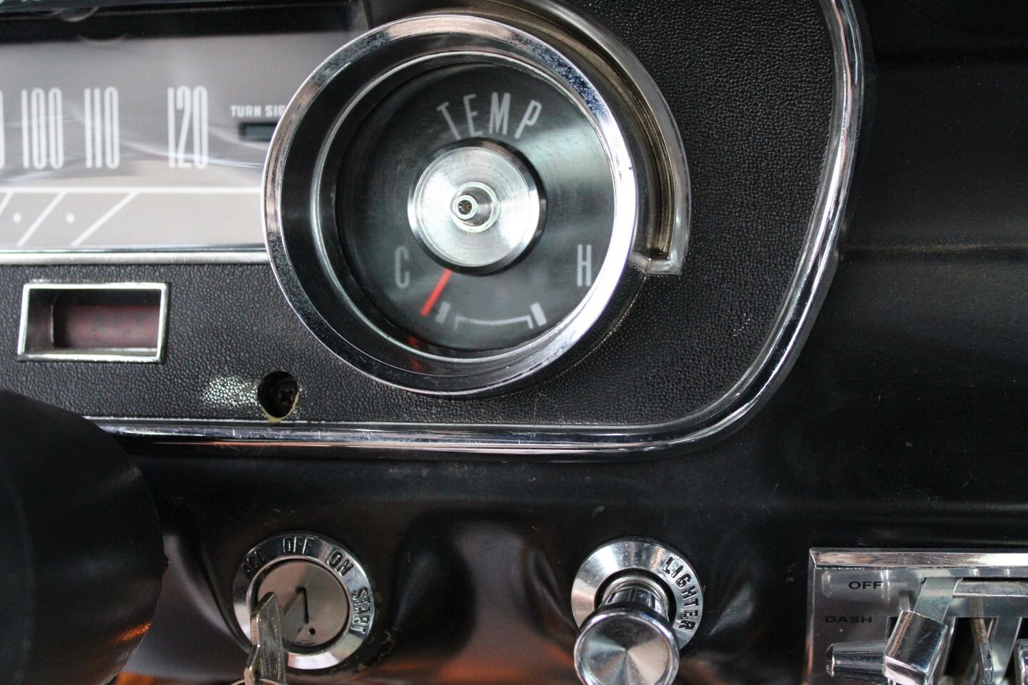 Ford-Mustang-1965-Other-37