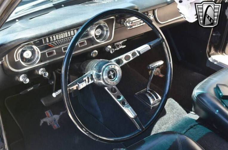 Ford-Mustang-1965-black-3