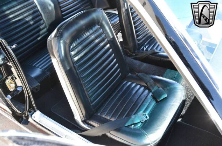 Ford-Mustang-1965-black-4