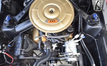 Ford-Mustang-1965-coupe-19