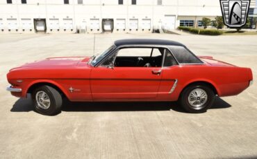 Ford-Mustang-1965-coupe-2
