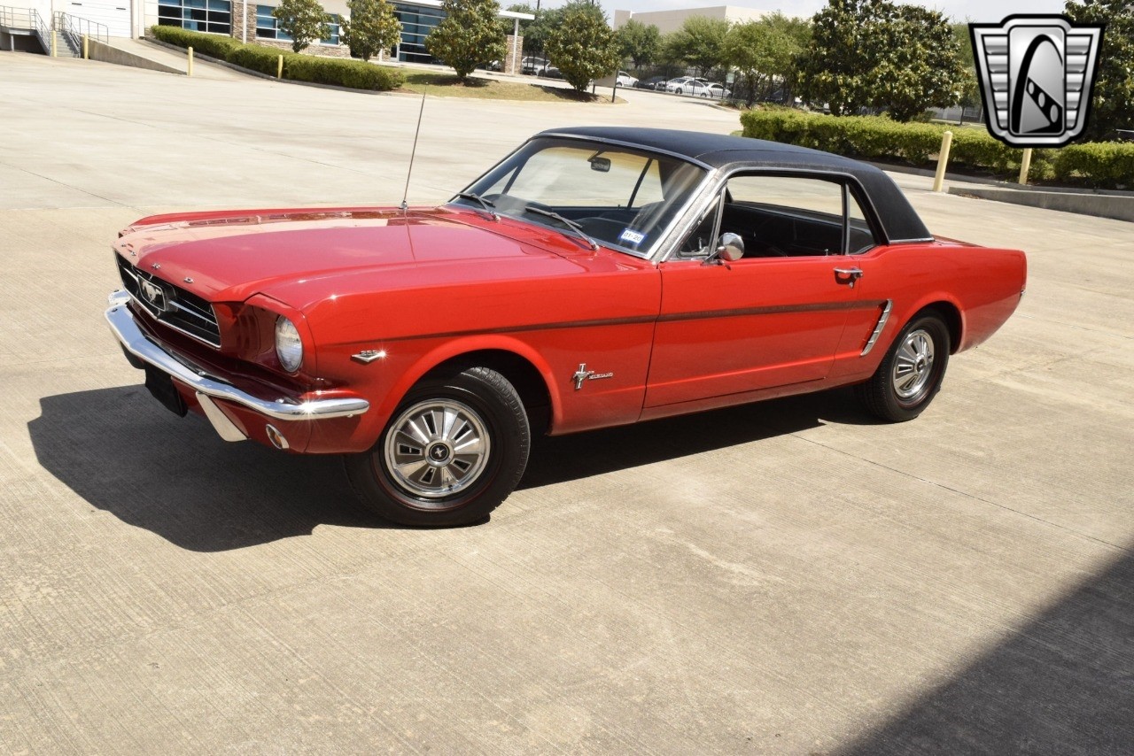 Ford-Mustang-1965-coupe-32