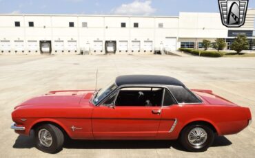Ford-Mustang-1965-coupe-33