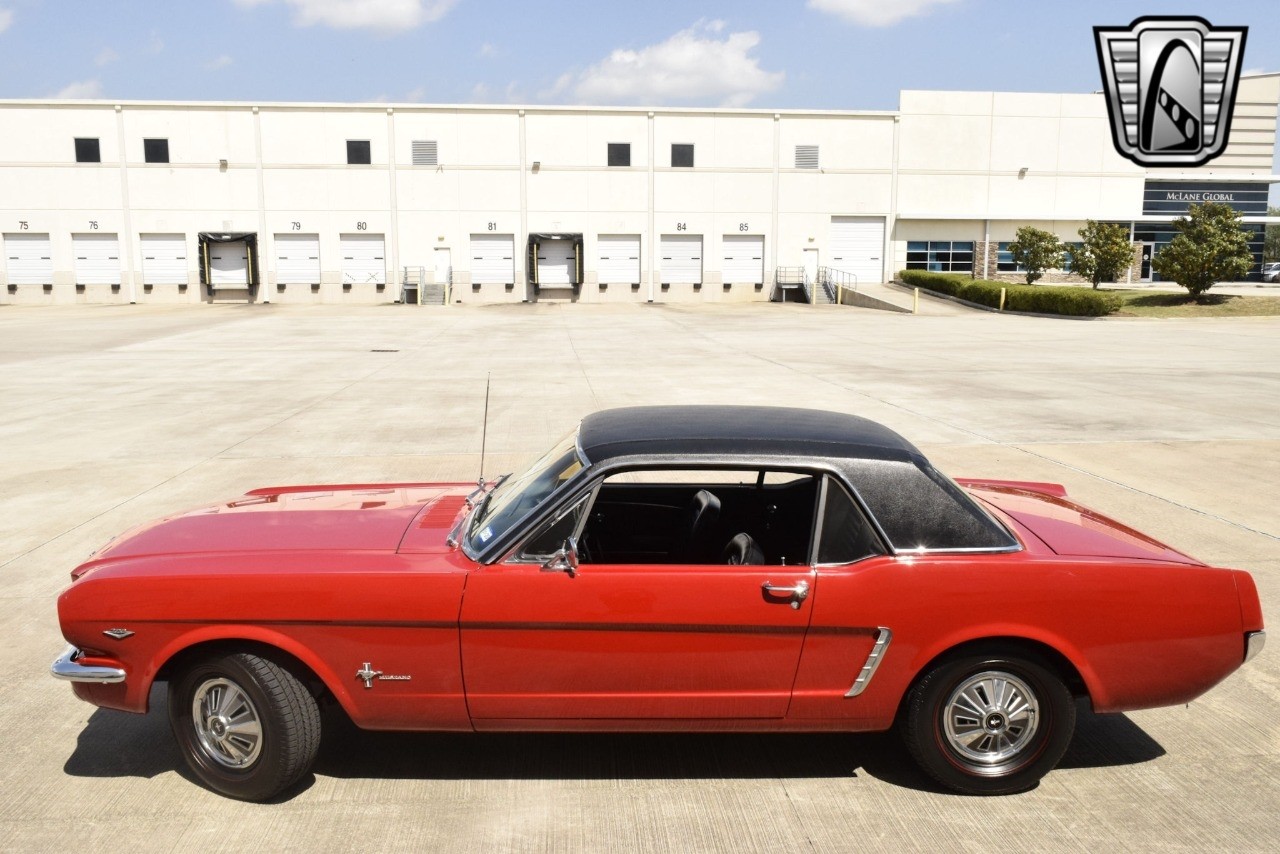 Ford-Mustang-1965-coupe-33