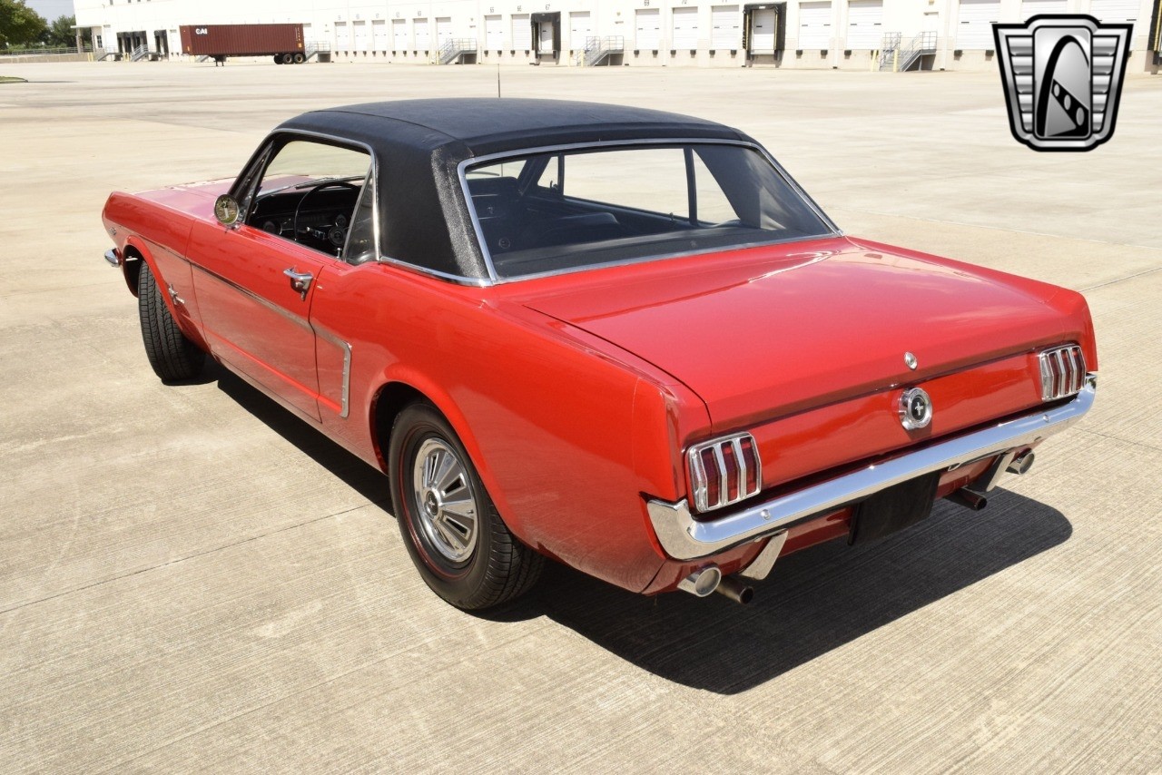Ford-Mustang-1965-coupe-37