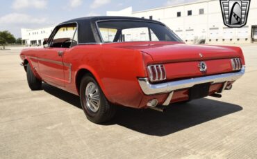 Ford-Mustang-1965-coupe-38