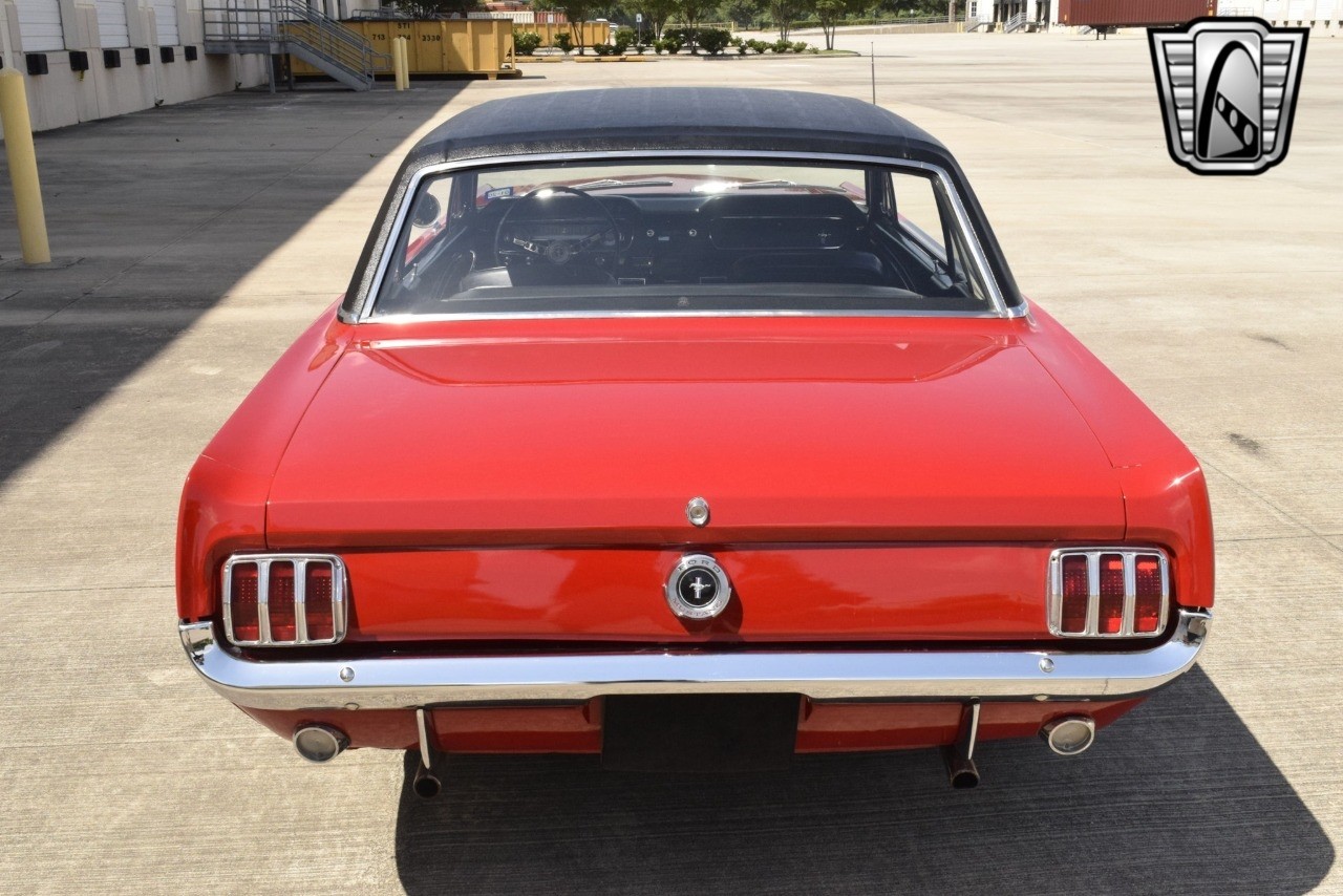 Ford-Mustang-1965-coupe-39