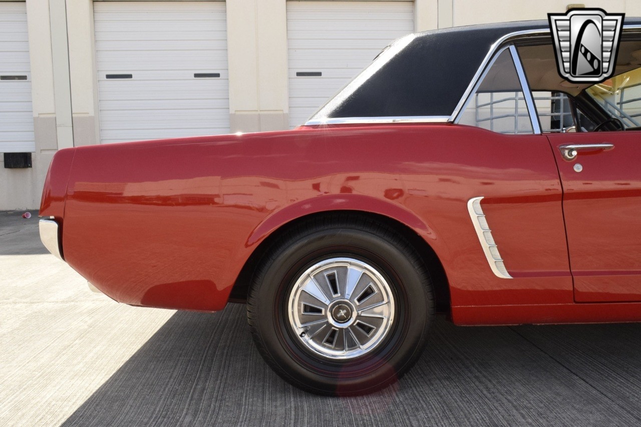 Ford-Mustang-1965-coupe-9