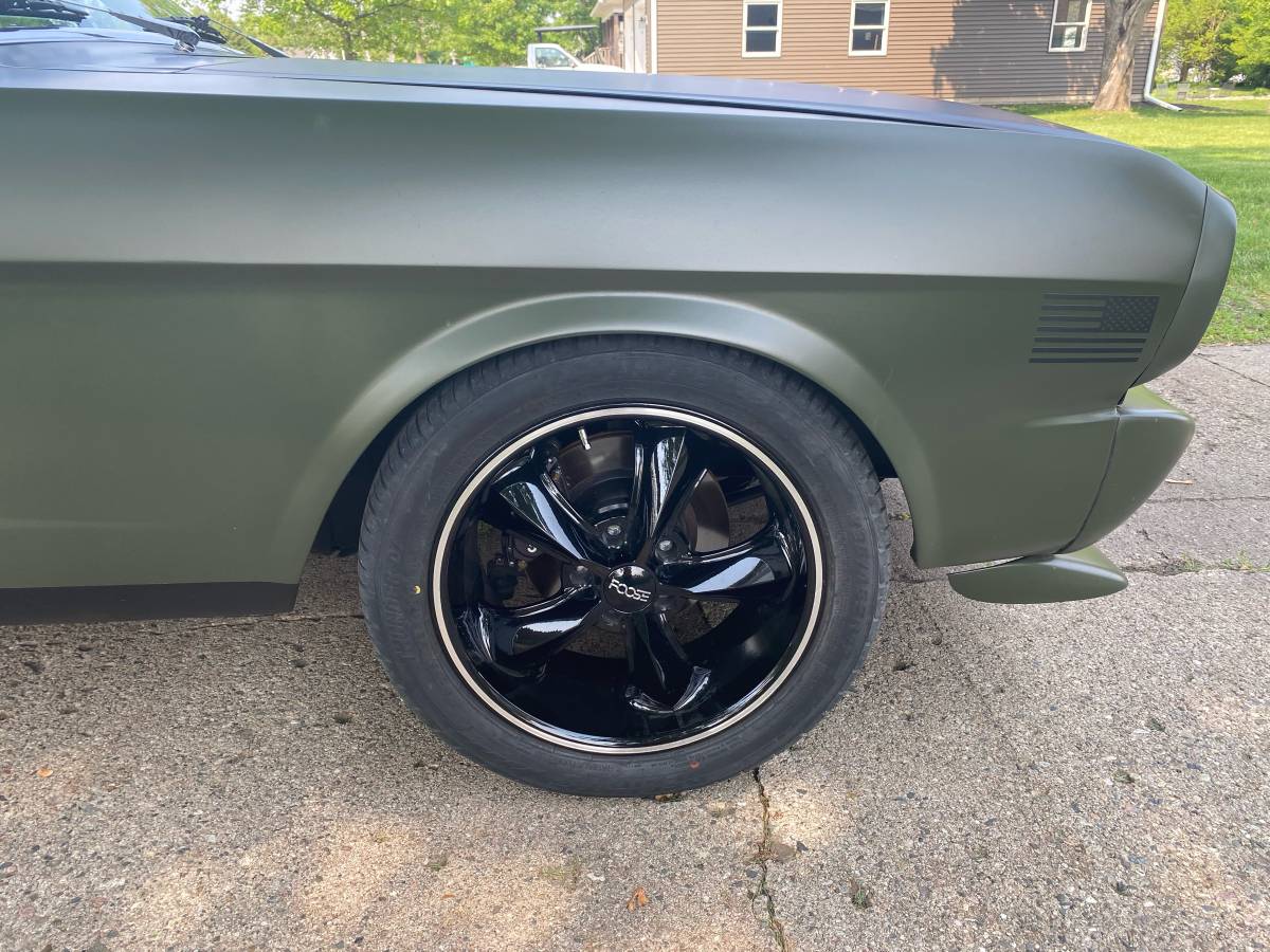 Ford-Mustang-1965-green-5