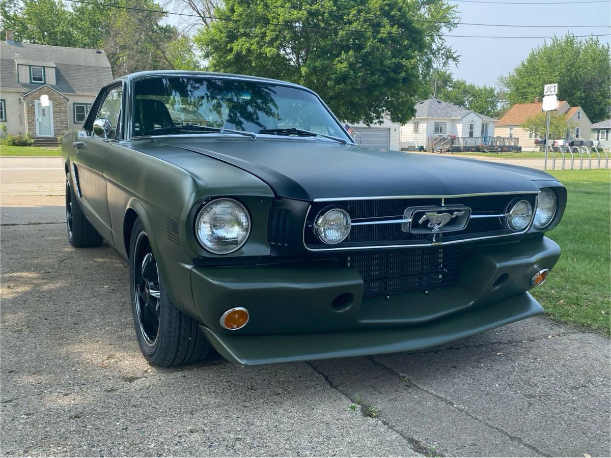 Ford Mustang  1965 green