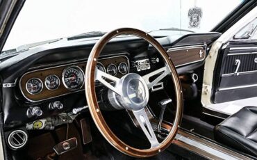 Ford-Mustang-1965-white-11