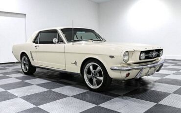 Ford-Mustang-1965-white-22
