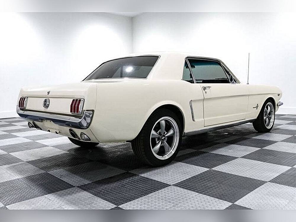 Ford-Mustang-1965-white-5