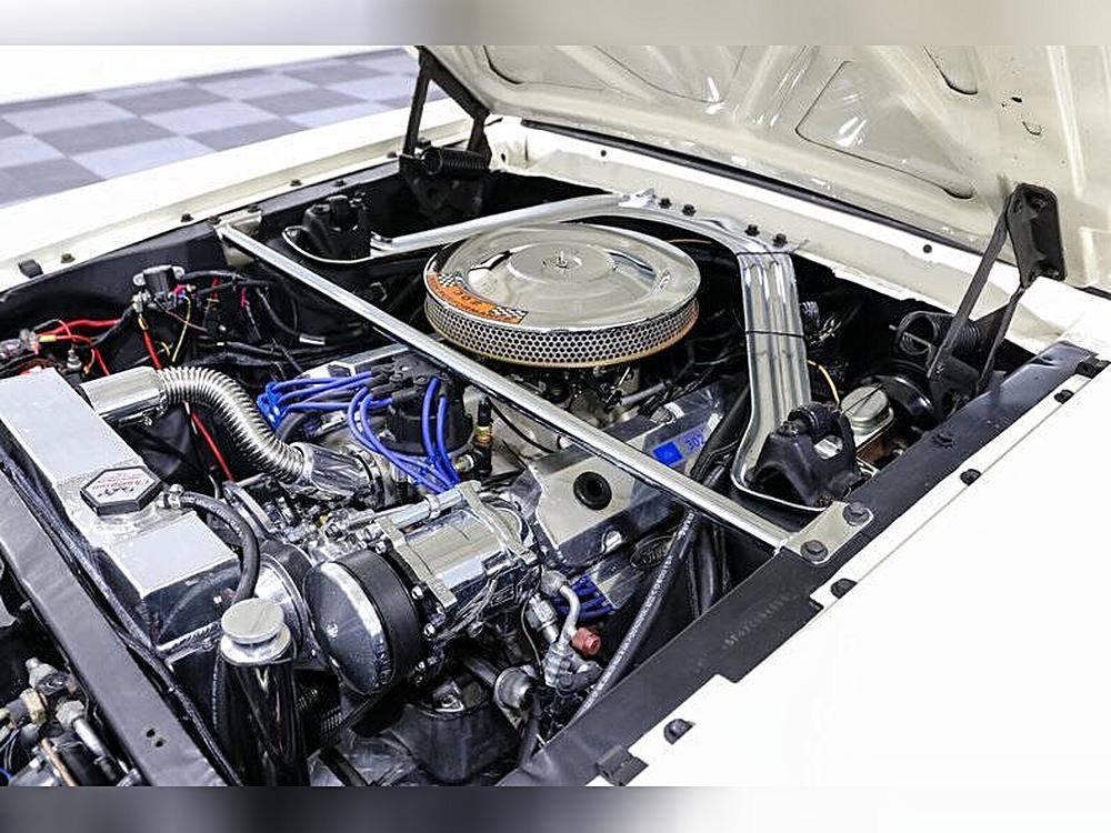Ford-Mustang-1965-white-9