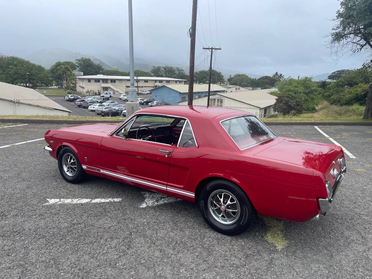 Ford-Mustang-1966-1
