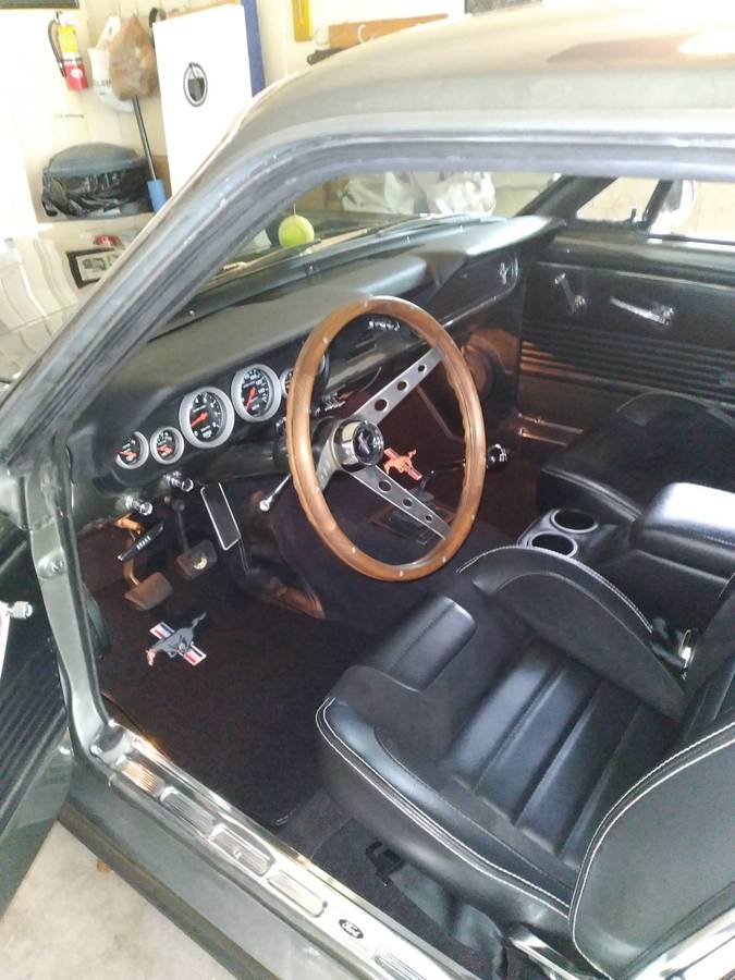 Ford-Mustang-1966-11