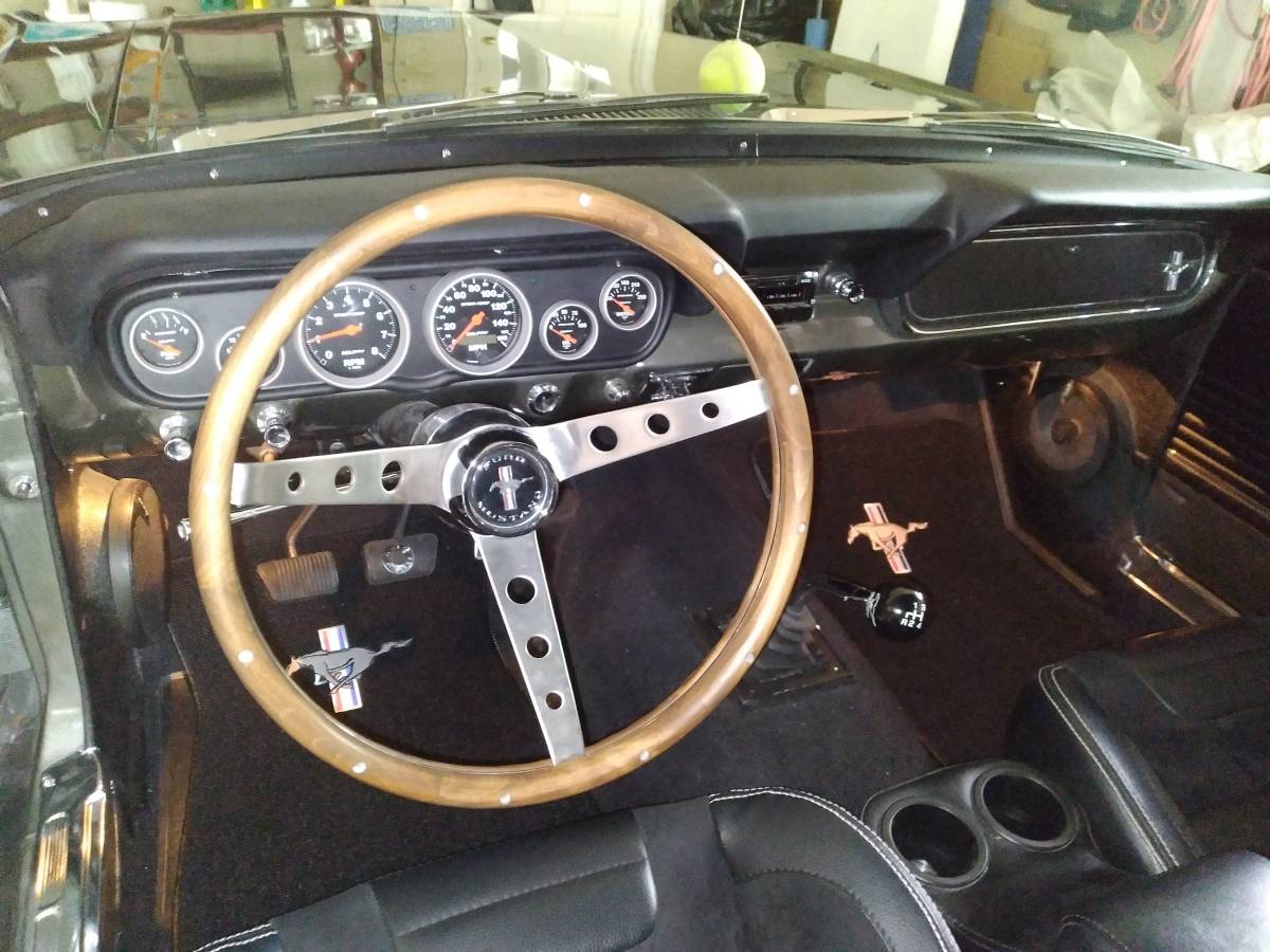 Ford-Mustang-1966-13