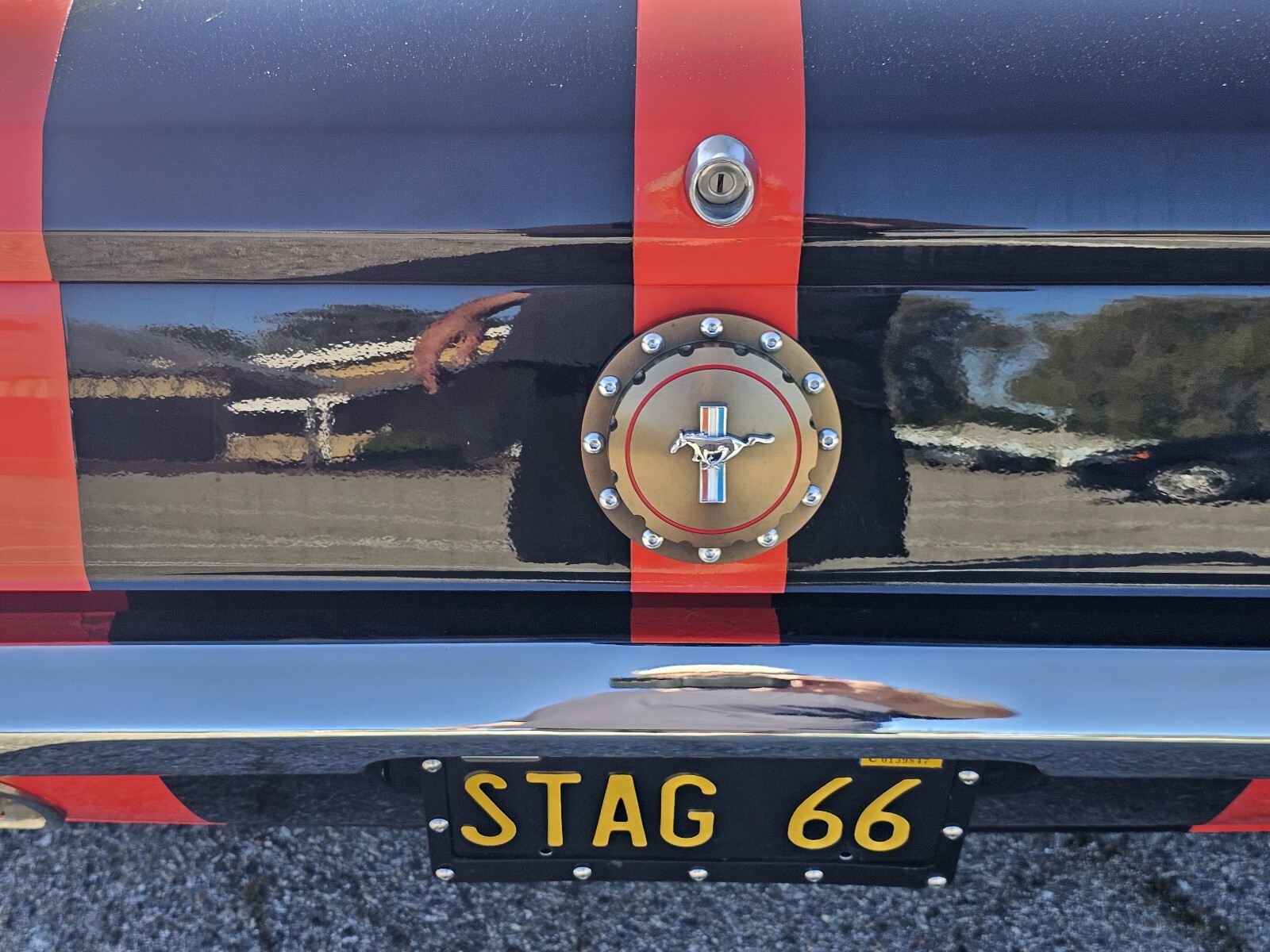 Ford-Mustang-1966-18