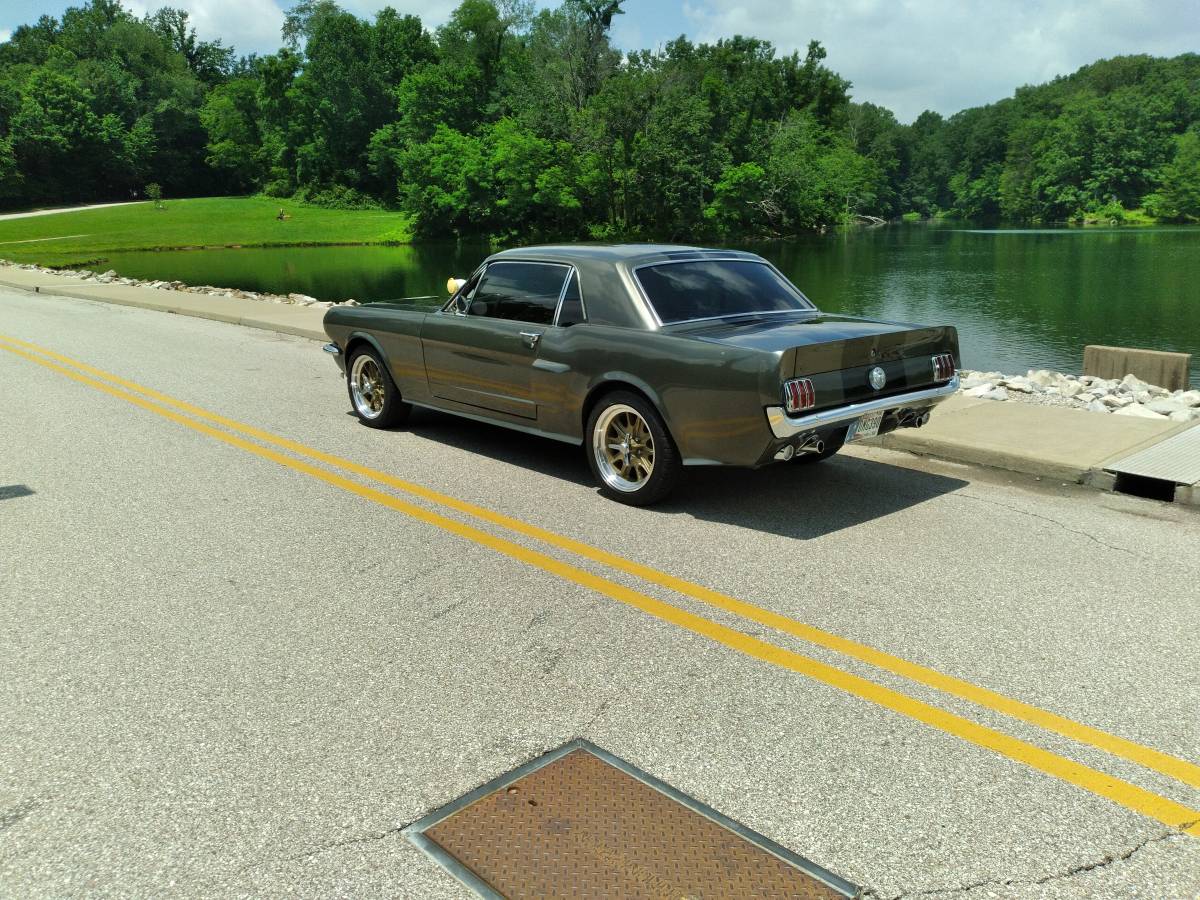 Ford-Mustang-1966-19