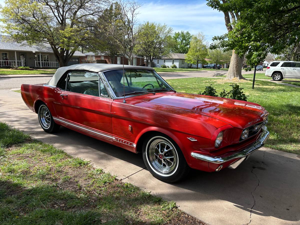 Ford-Mustang-1966-2