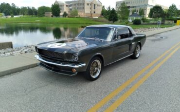 Ford-Mustang-1966-2
