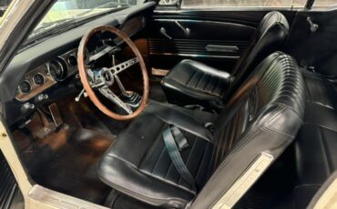 Ford-Mustang-1966-2-Door-Coupe-11