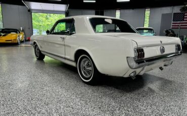 Ford-Mustang-1966-2-Door-Coupe-4