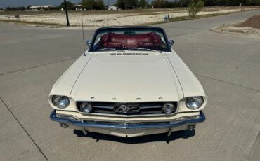 Ford-Mustang-1966-25