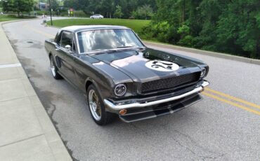 Ford-Mustang-1966-3