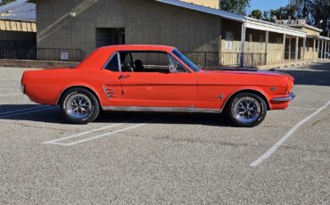 Ford-Mustang-1966-3