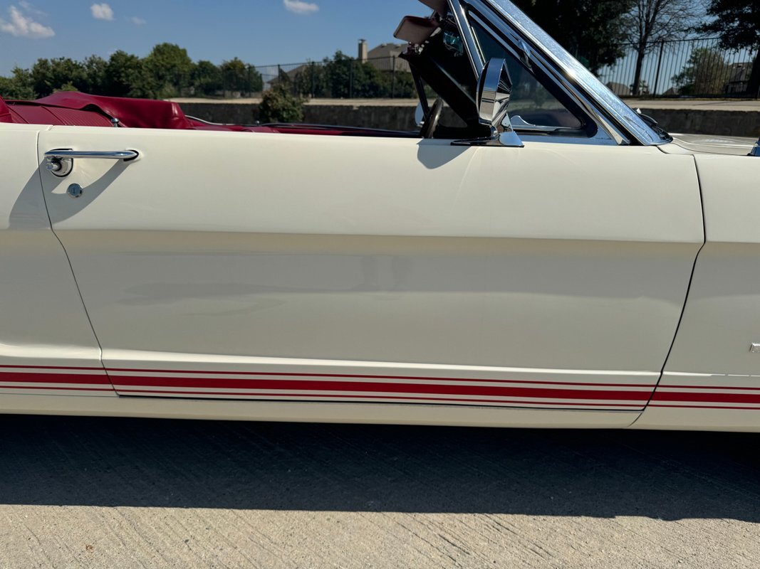 Ford-Mustang-1966-32