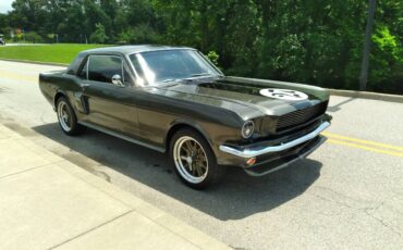 Ford-Mustang-1966