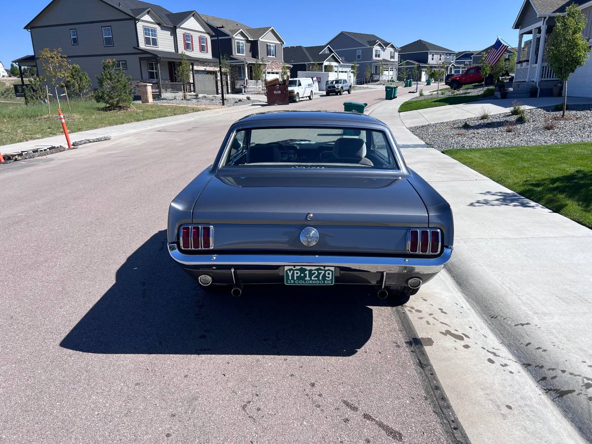 Ford-Mustang-1966-5