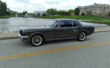 Ford-Mustang-1966-8