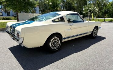 Ford-Mustang-1966-American-Muscle-Car-12