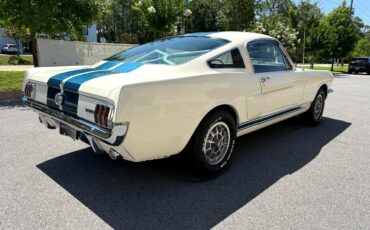 Ford-Mustang-1966-American-Muscle-Car-14
