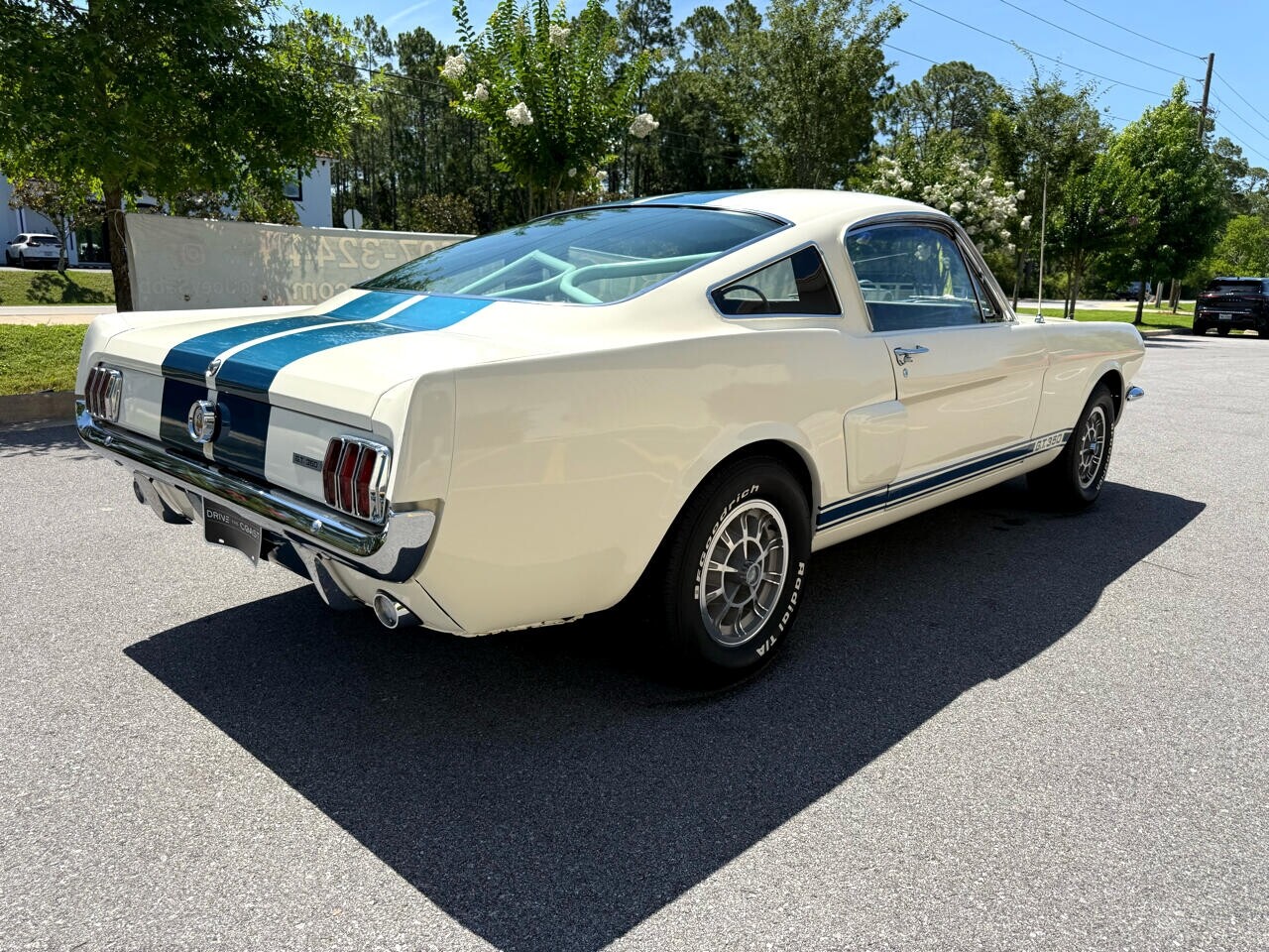 Ford-Mustang-1966-American-Muscle-Car-14