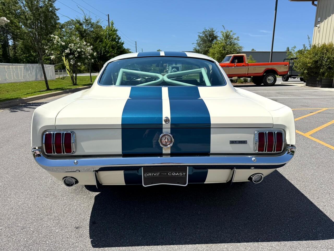Ford-Mustang-1966-American-Muscle-Car-15