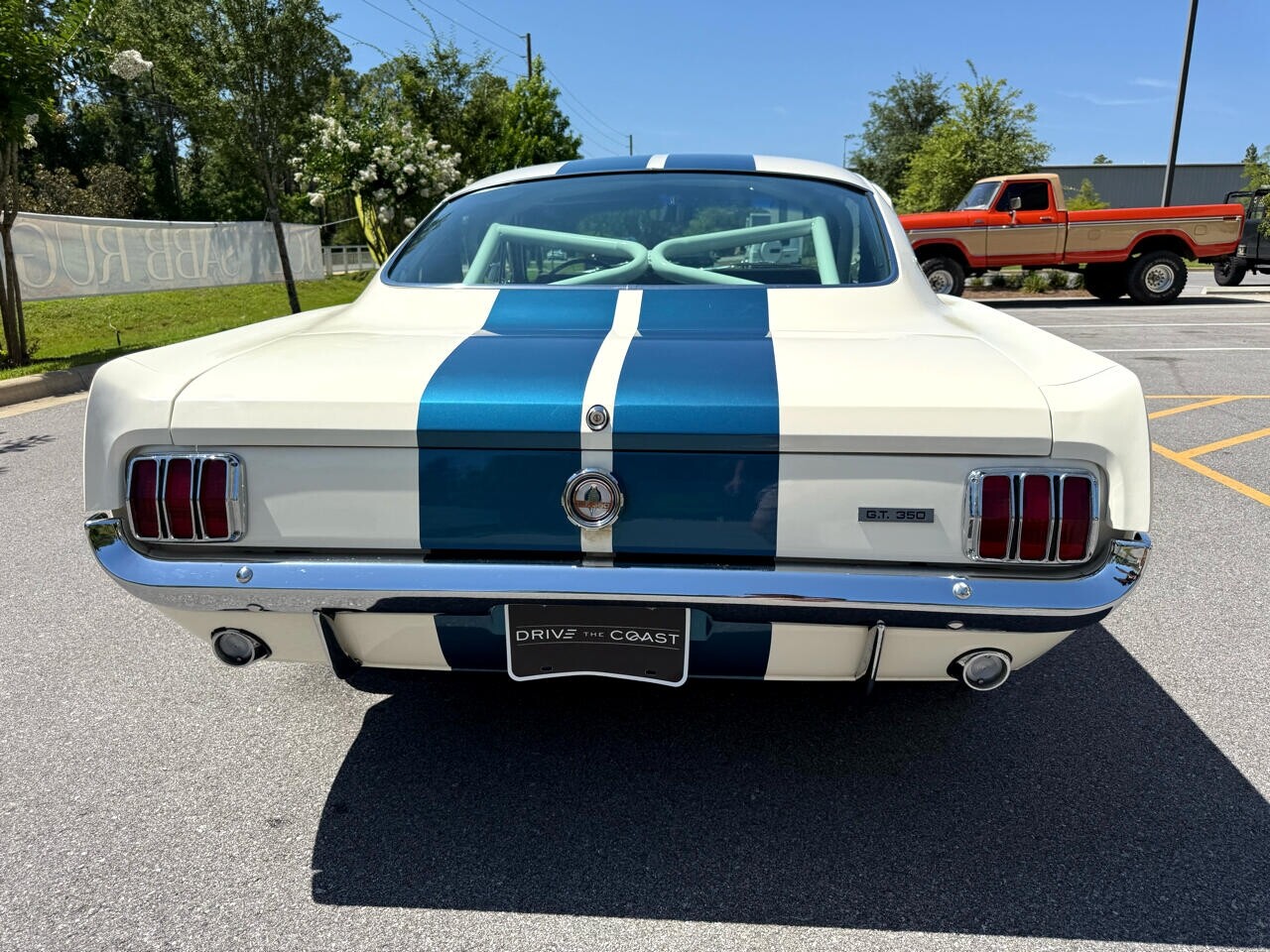 Ford-Mustang-1966-American-Muscle-Car-16