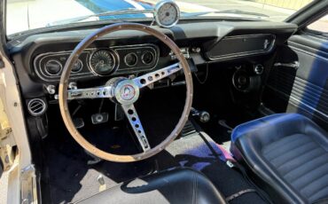 Ford-Mustang-1966-American-Muscle-Car-21