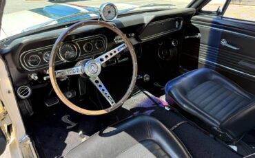 Ford-Mustang-1966-American-Muscle-Car-22