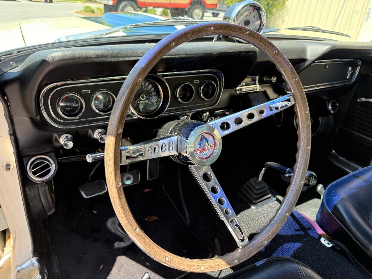 Ford-Mustang-1966-American-Muscle-Car-27