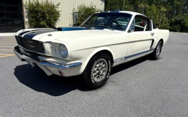 Ford-Mustang-1966-American-Muscle-Car-3